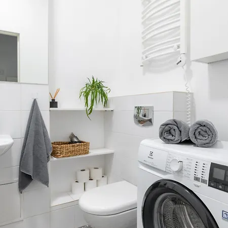 Cozy & Chic & Quiet - Embassy Area - Free Parking *