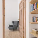 Cozy & Chic & Quiet - Embassy Area - Free Parking Riga
