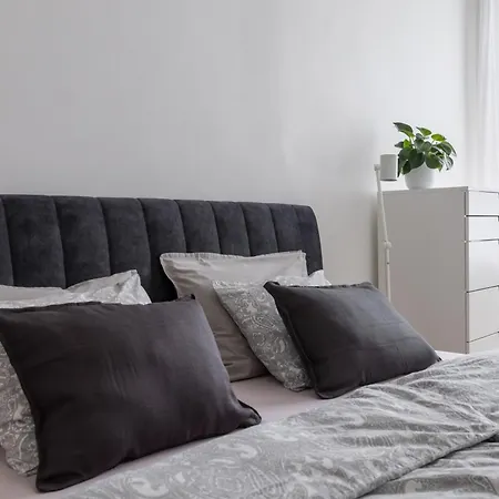 Cozy & Chic & Quiet - Embassy Area - Free Parking