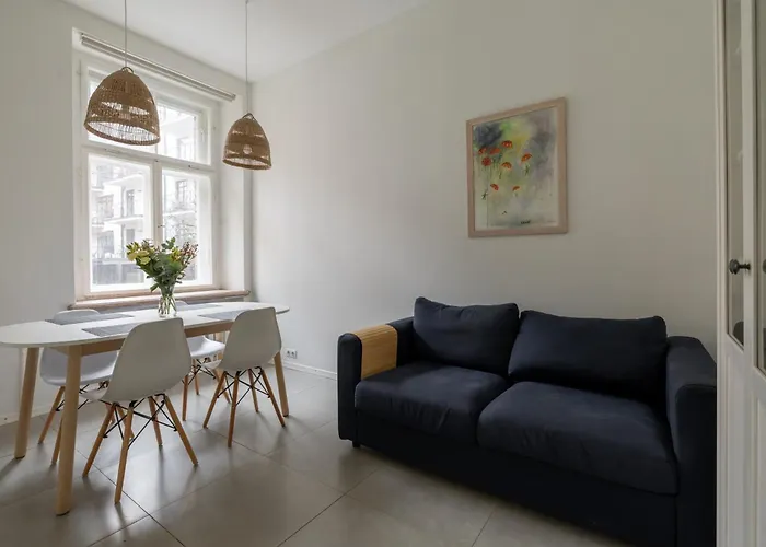 Cozy & Chic & Quiet - Embassy Area - Free Parking *