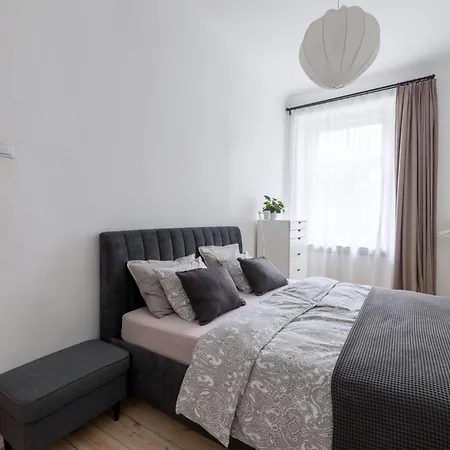 Cozy & Chic & Quiet - Embassy Area - Free Parking Lejlighed *