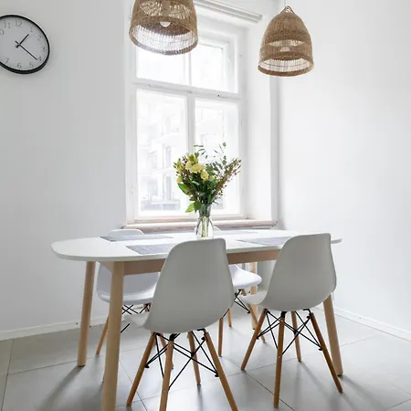 Cozy & Chic & Quiet - Embassy Area - Free Parking Lejlighed